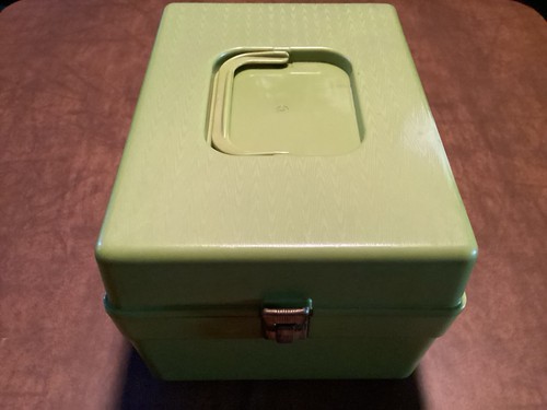Vintage wil hold green - hold,